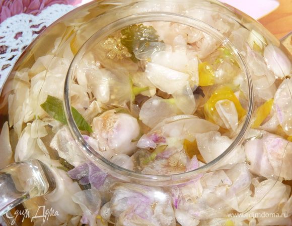 Залейте кипятком.