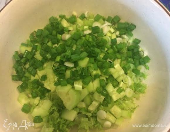 Зеленый лук.
