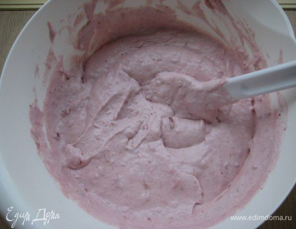 Крем получится очень  воздушным.