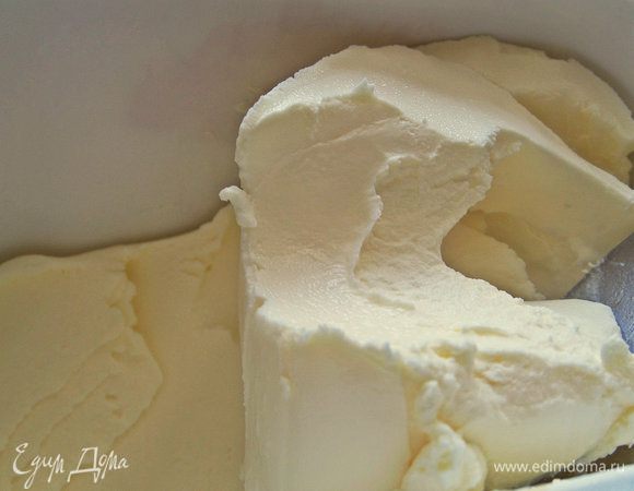 Для сливочного вкуса берем любой сливочный сыр.