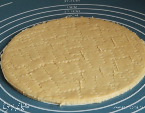 Хорошо накалываем вилкой.