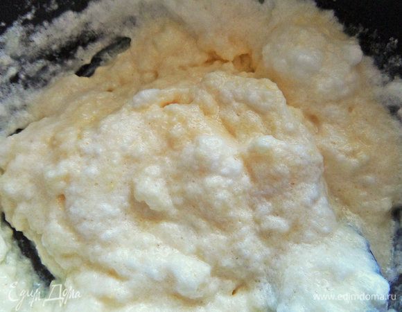 Осторожно перемешиваем.