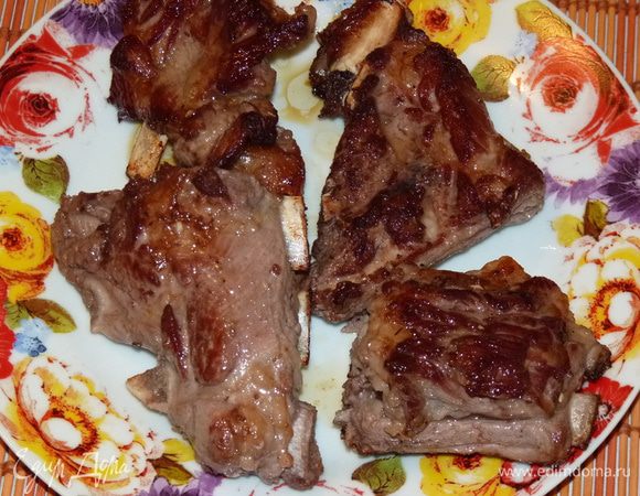 Обжарить на растительном масле по 5 минут с каждой стороны.