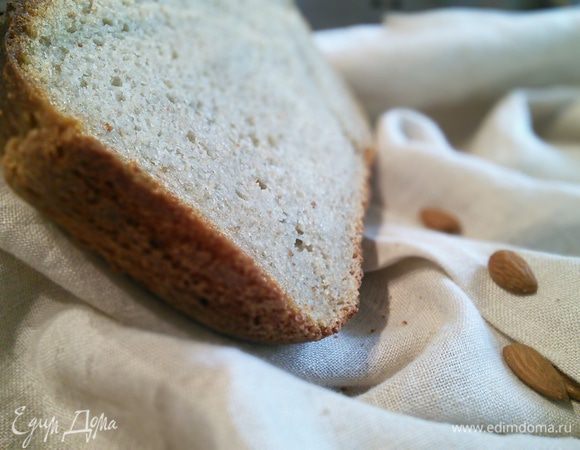 Замечательная хрустящая корочка! Сочная, ароматная, упругая и плотная мякушка! Его хочется есть просто так, отрывать и наслаждаться!  
Приятного аппетита! 