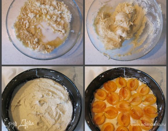 Добавить в тесто слегка взбитое вилкой яйцо и молоко, замесить тесто до однородного состояния. Оно получится достаточно густым.
Выложить тесто в смазанную небольшим количеством сливочного масла форму. Сверху на тесто уложить половинки абрикосов (кожей вниз).