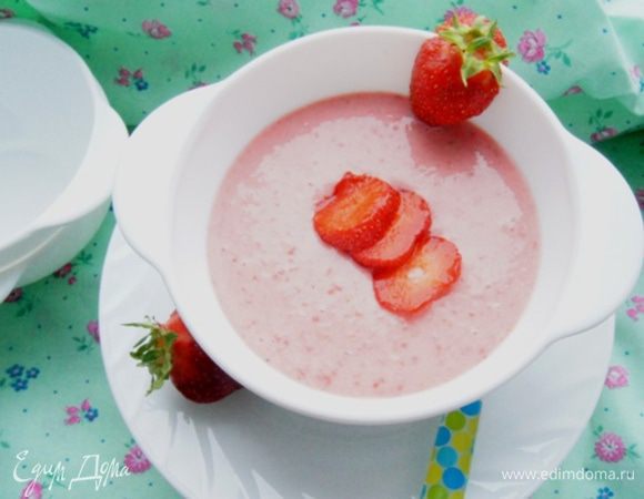 Подавать, украсив ягодками клубники.
Приятного летнего завтрака!