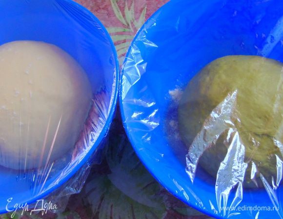 Тесто должно увеличиться вдвое.