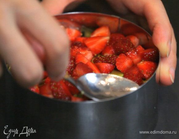 Слой клубники.