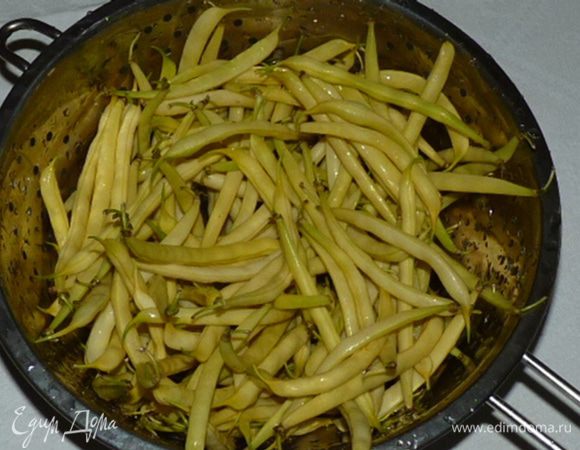 Фасоль помыть.