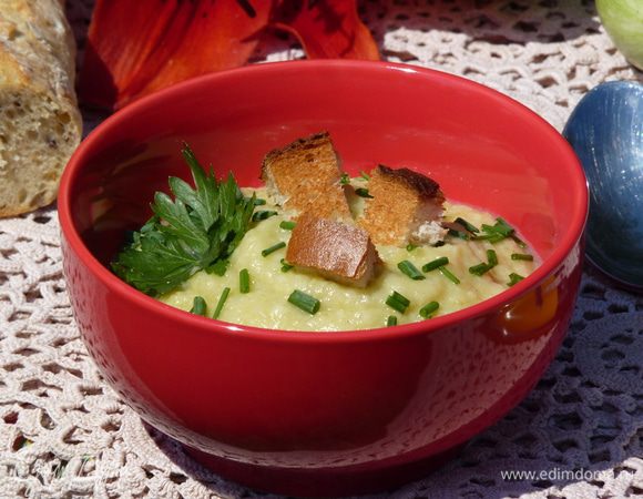 Подавать горячим с сухариками. 
Приятного аппетита!