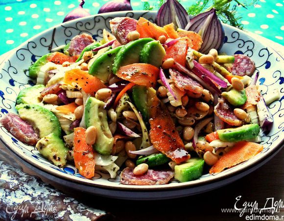 Кому интересно,вот другой салат с этой же колбаской из моих любимых продуктов: http://www.edimdoma.ru/retsepty/75303-salat-s-vyalenoy-kolbaskoy-pod-limonnoy-zapravkoy