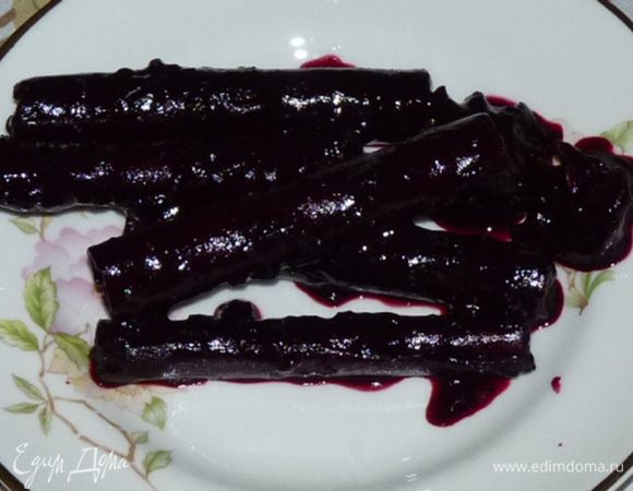 Извлечь палочки корицы и звездочки бадьяна.