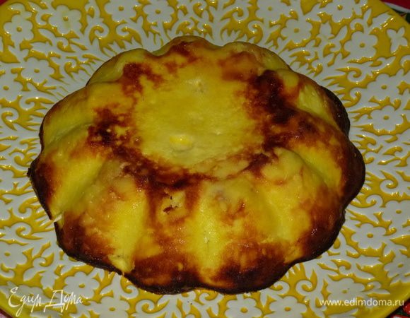 Дать еще немного отдохнуть в форме,  затем перевернуть на блюдо. 