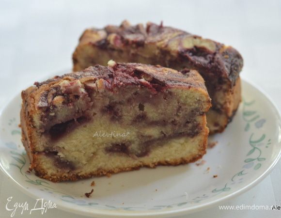 Разрежьте и подайте к столу. Приятного аппетита!