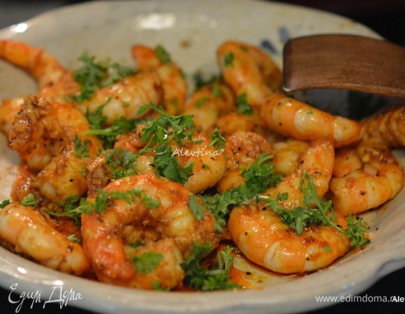 Снять с огня. Сбрызнуть маслом. Посыпать свежей петрушкой. Подаем к столу. Приятного аппетита!