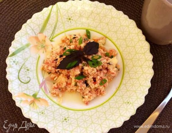 Яичница по-грузински готова. Приятного аппетита!