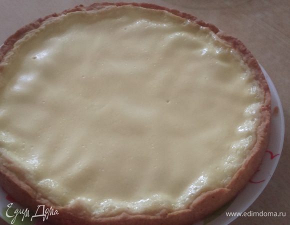 Пирог готов! Подавать можно и теплым, и холодным. Подаем с чаем и хорошим настроением. Моя форма  — 24 см.