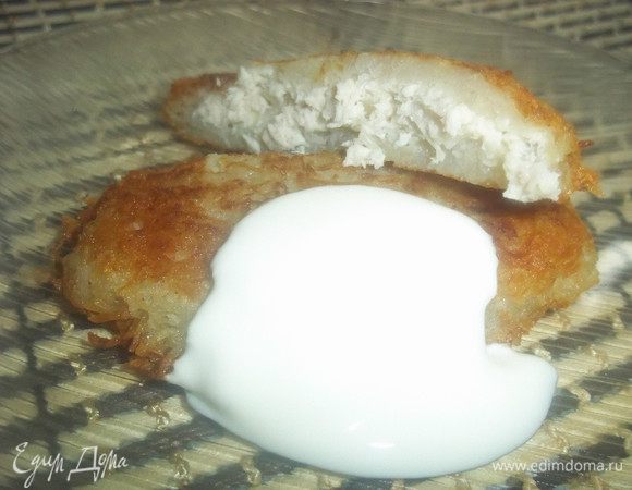 Подаем со сметаной. Приятного аппетита!