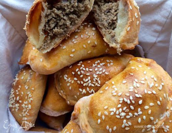 Разрез... Тонкое тесто и много начинки.