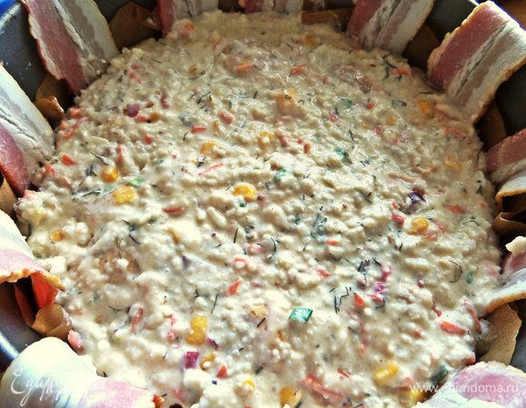 Закрыть грибы остальной рисовой массой.