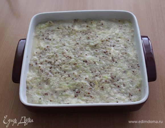 Выложить в смазанную сливочным маслом форму.