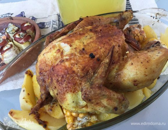 Запекайте в предварительно нагретой до 200°С духовке около 1 часа. Приятного аппетита!!!

Кстати, на заднем плане Запеченные рулетики из цукини с сыром и беконом от Наташеньки,  http://www.edimdoma.ru/retsepty/81121-zapechennye-ruletiki-iz-tsukini-s-syrom-i-bekonom. Очень вкусные получились, за что большое спасибо.