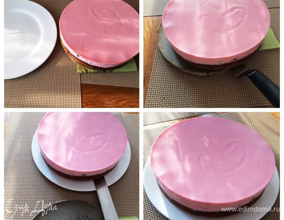 Торт очень легко перенести на блюдо при помощи большой спатулы.