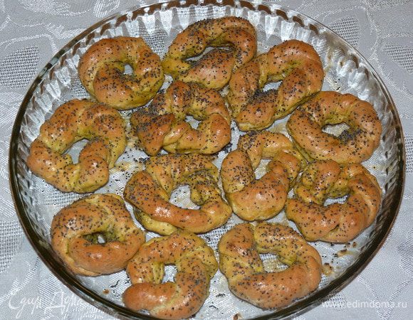 Выпекать 20-25 минут в заранее разогретой до 180°C духовке.