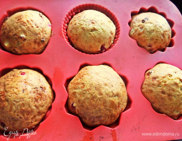 Выпекались кексы 30 минут при 180°C.