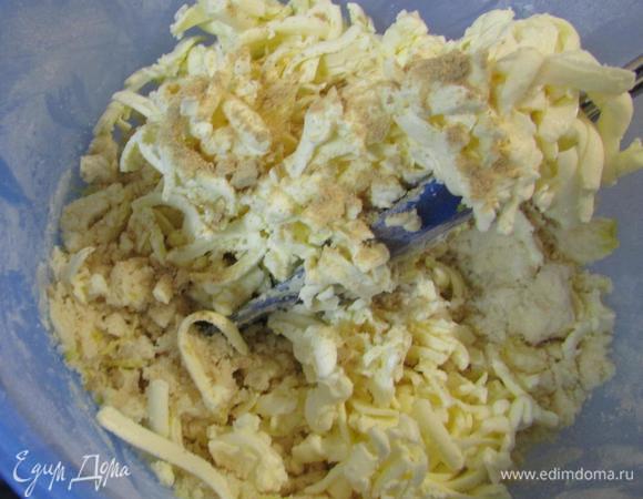 Cливочное масло и молотый имбирь.