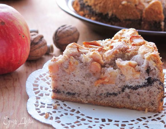 Вот такой разрез, бисквит еще теплый. Приятного!