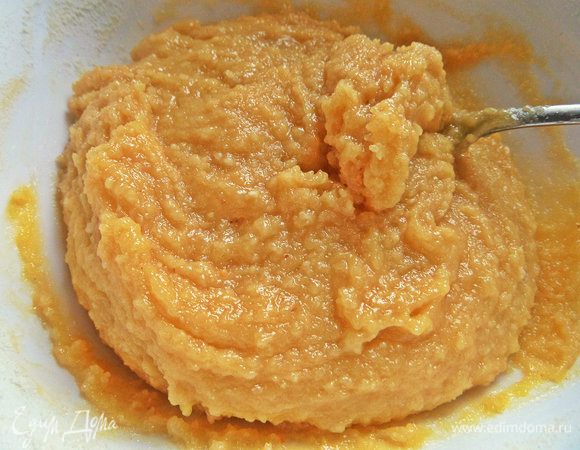 Замешиваем тесто.