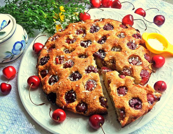 Отрезаем всем по кусочку орехового чуда :)