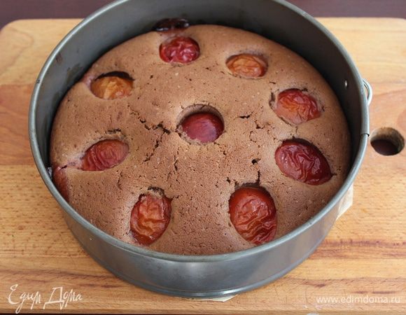 Выпекать при 180°С до готовности, около 30 — 40 минут.