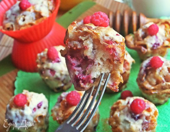 А вот и разлом с тянущейся зефирной карамелью! От такого сочетания трудно удержаться)