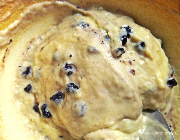 Перемешать, дать постоять 5 минут, пока разогревается сковорода.