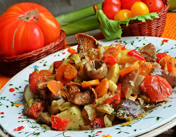 При желании подать со сметаной.