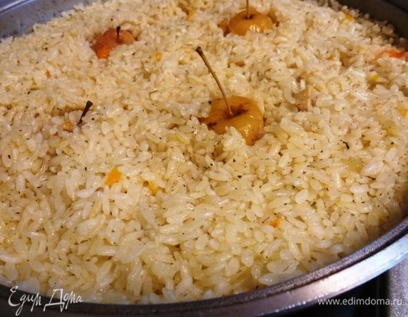 Убавим огонь до минимума и готовим кашу до готовности под закрытой крышкой минут 40.