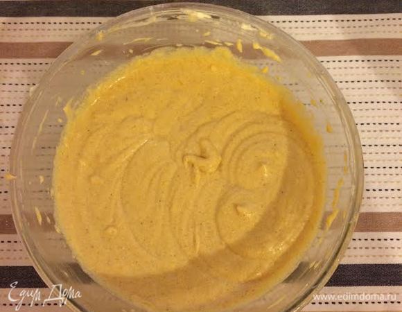 Вымешивать на низкой скорости.