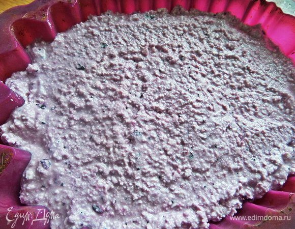 Ставим в СВЧ на 2 минуты при 750W и еще на 2 минуты при 450W.