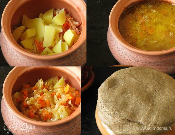 После предварительного томления капусты, достаем горшочки из духовки. В горшочки выкладываем на капусту картофель, зажарку, зубчик чеснока, закрываем крышкой теста.