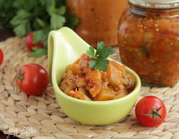 Разложить в стерилизованные баночки. Убрать в холодильник.