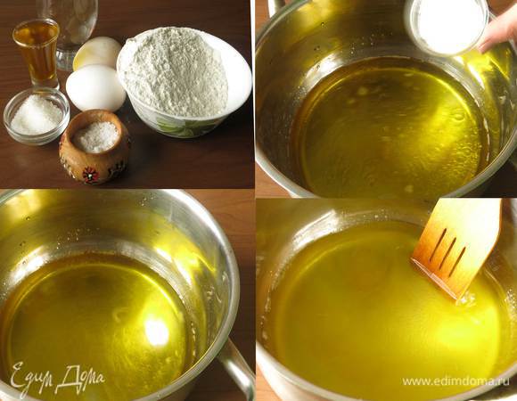 Для теста подготовим яйца, муку, соль, сахар и масло льняное, рекомендую использовать Biolio. Соединяем воду, масло, добавляем сахар, соль, ставим кипятить, постоянно помешиваем.