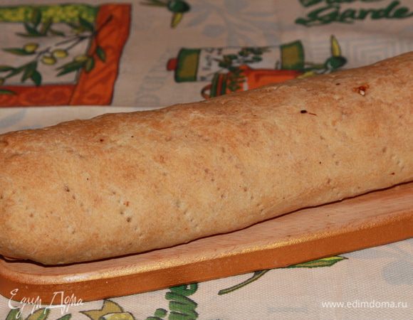 Вот такой штрудель получился у меня по истечении 50 минут. Остужаем его.