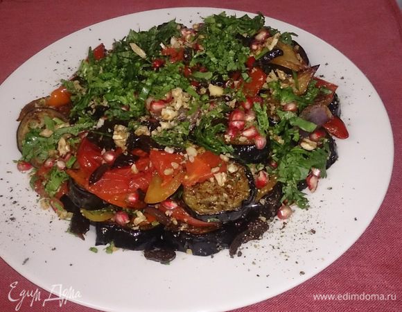 Вот и все готово. Добро пожаловать к столу! Приятного аппетита!