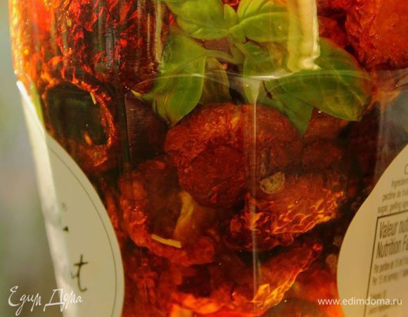 Кстати, пока еще сезон помидоров, можно заготовить впрок.