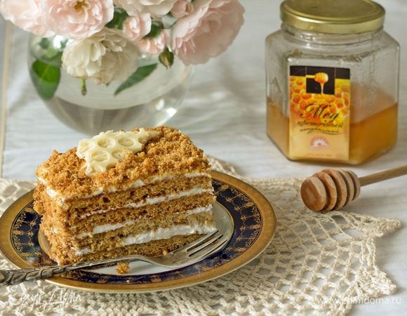 Вместе с мамой поздравляю мою подругу по сайту Леночку (Elenа F.), свою сватью Галину, крестницу Яночку и всех родившихся в начале октября. Будьте здоровы и почаще улыбайтесь!