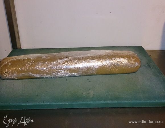 Убираем немного остыть и принять форму в холодильник.