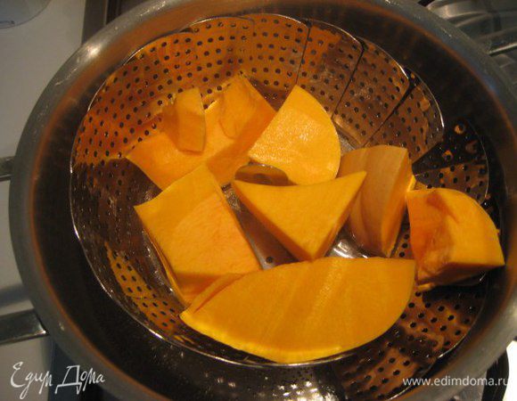 Тыквенное пюре: я готовлю тыкву на пару до готовности.