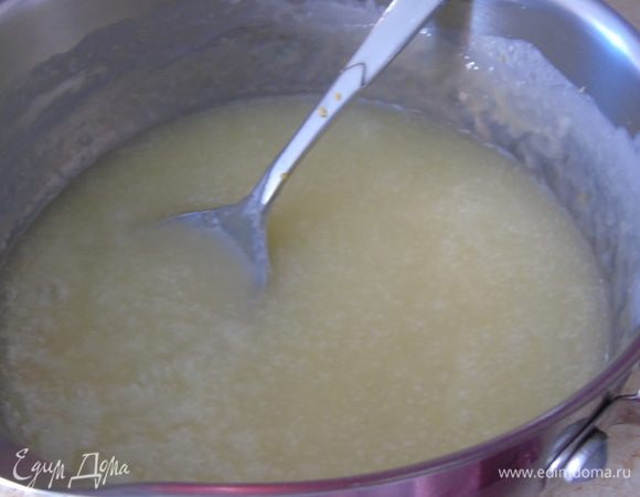 Для глазури: смешайте все ингредиенты, доведите до кипения и проварите до густоты.